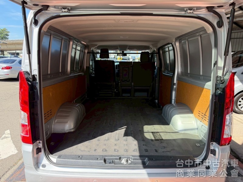2022 Hiace 跑一萬多公里