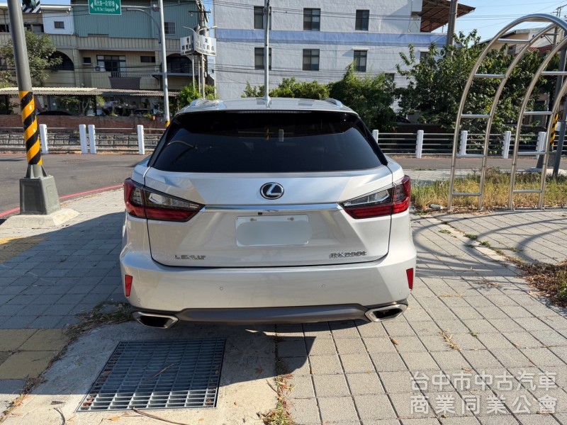 2016 RX200t 跑八萬多