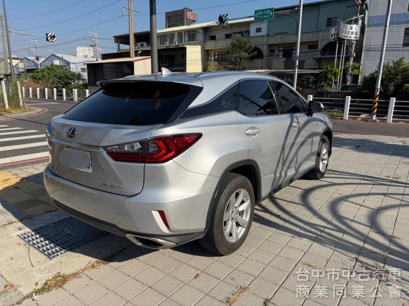 2016 RX200t 跑八萬多