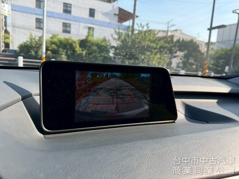 2016 RX200t 跑八萬多