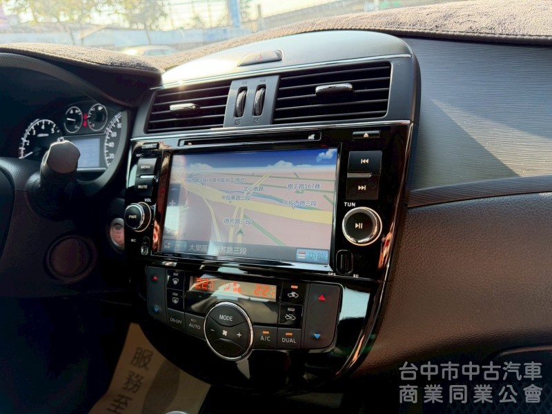 2015 Tiida 1.6豪華影音