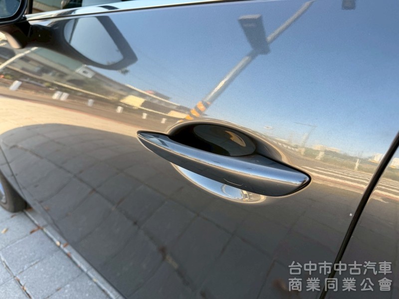 2022 Mazda3 跑三萬多