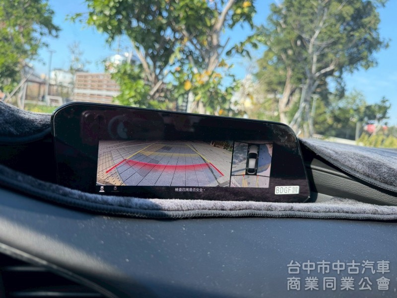 2022 Mazda3 跑三萬多