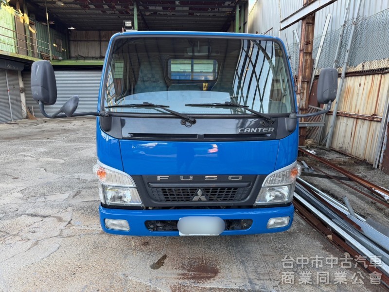 2012 堅達貨車 14.5呎 尾門