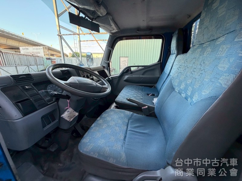 2012 堅達貨車 14.5呎 尾門