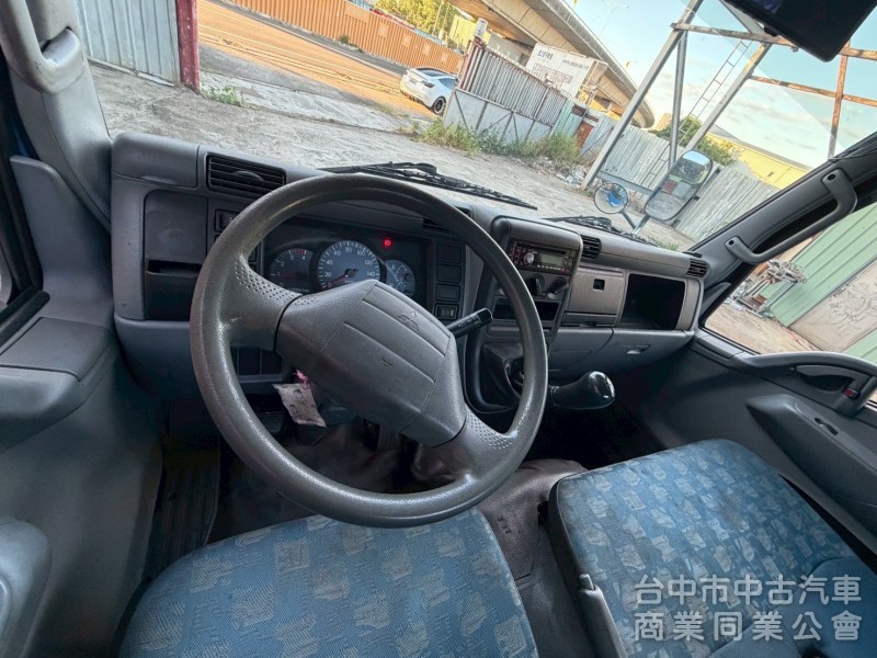 2012 堅達貨車 14.5呎 尾門