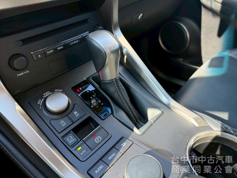 2016 NX200t跑十一萬多公里