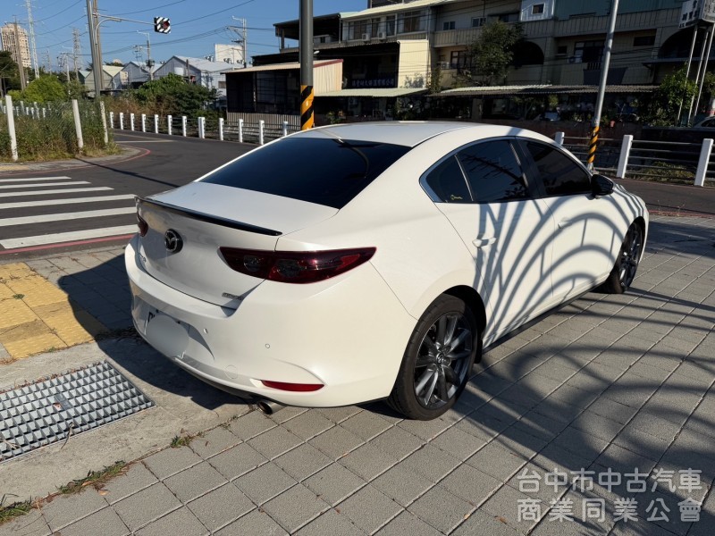 2020 Mazda3 尊榮安全版