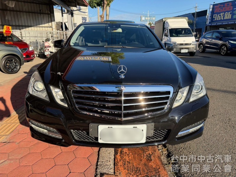 2012 E200總代理跑八萬多公里