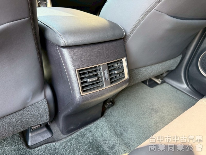 2016 NX200t豪華版 跑十一萬公里