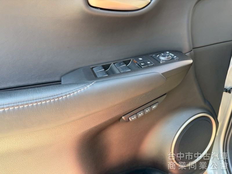 2016 NX200t豪華版 跑十一萬公里