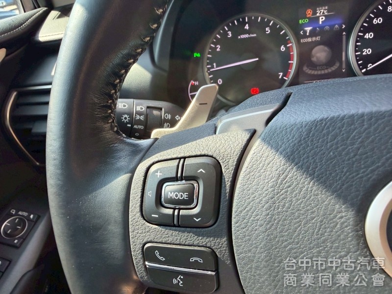 2016 NX200t豪華版 跑十一萬公里