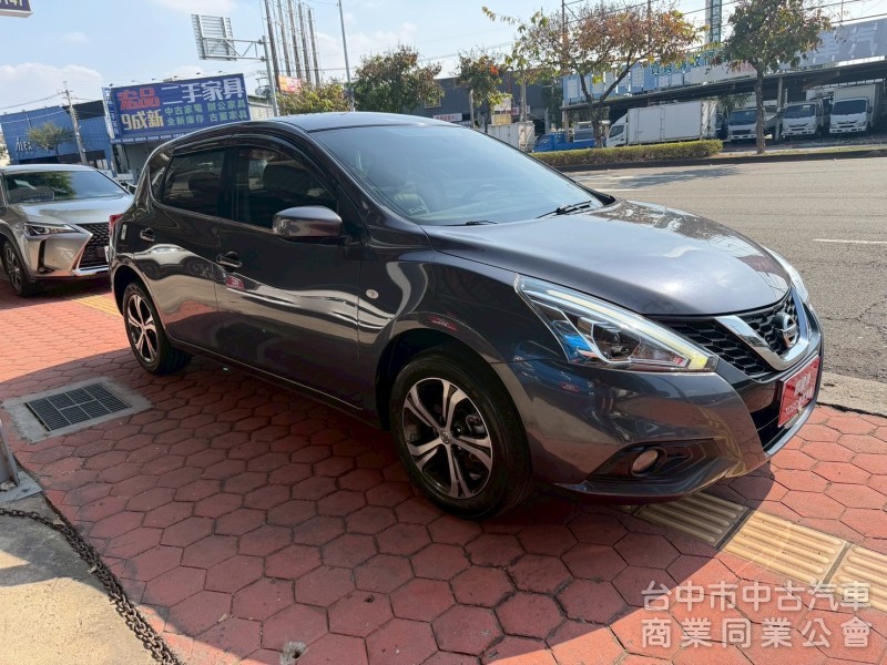 2017 iTiida 1.6旗艦 跑四萬多