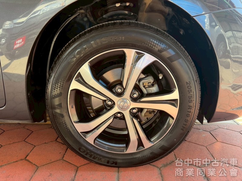 2017 iTiida 1.6旗艦 跑四萬多