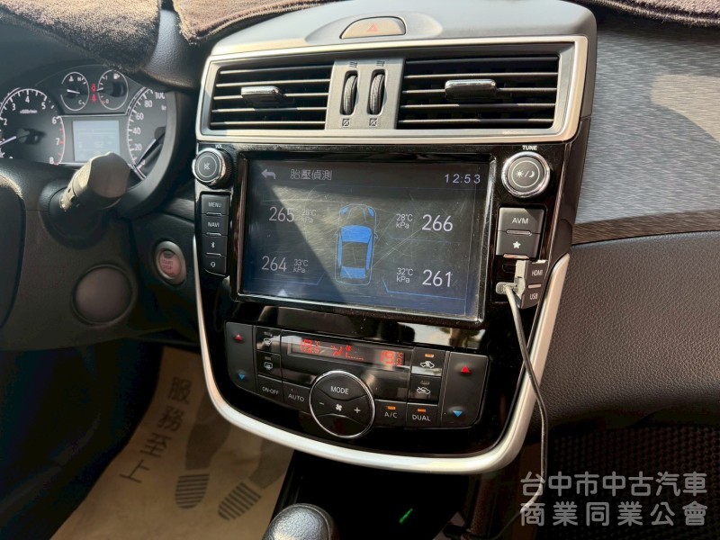 2017 iTiida 1.6旗艦 跑四萬多