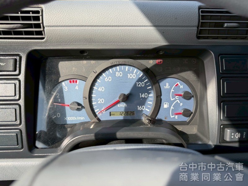 2012堅達十四呎半 跑十二萬多公里