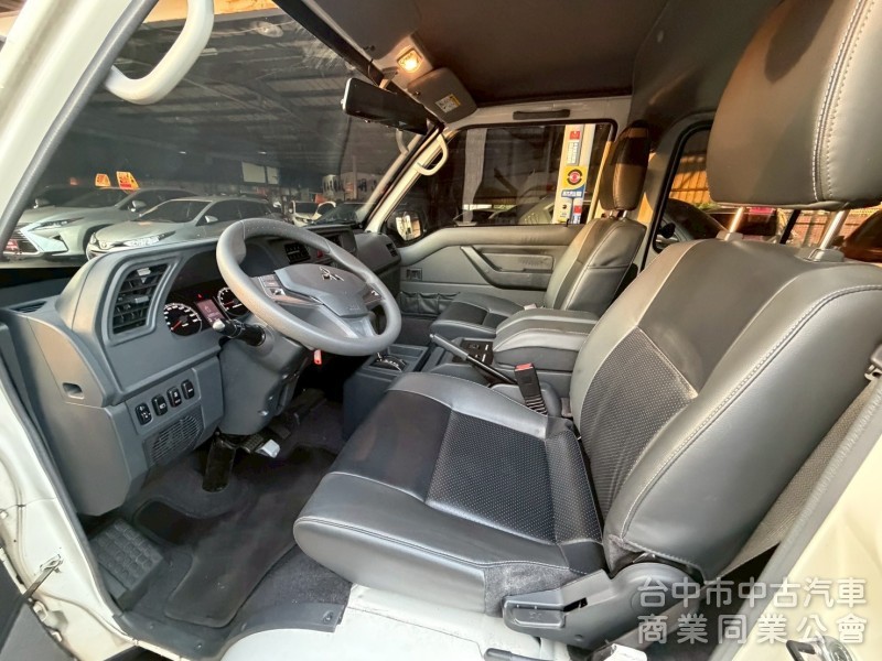 2023 得利卡廂型車 跑三萬多公里