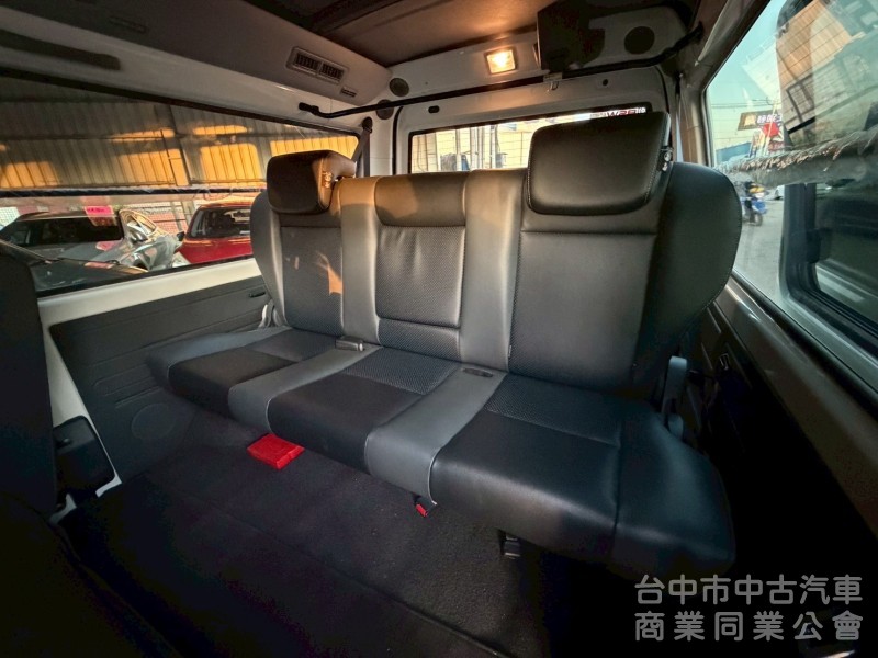 2023 得利卡廂型車 跑三萬多公里