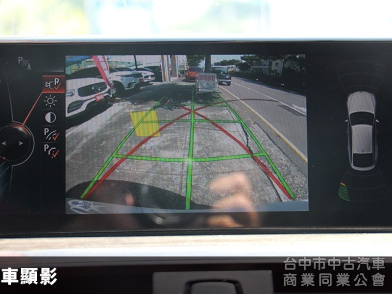 ✅全車原漆✅升級電尾門✅氣氛燈✅無線CARPLAY⭕正14年 328I GT總代理✅升降尾翼 全景天窗 可全貸 無漏油