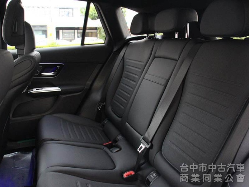 正2024年出廠全新車✅市場唯一通風座椅✅P20輔助駕駛✅多光束頭燈✅抬頭顯示✅柏林之音✅夜色套件✅保固7年✅新車利率