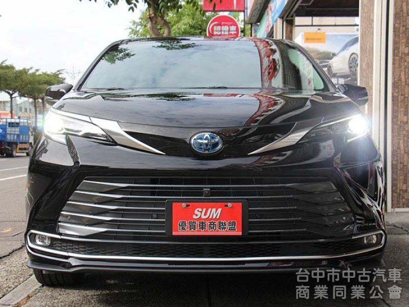 總代理鉑金版✅僅跑7千⭕現車在店免等待⭕新車利率✅JBL音響✅抬頭顯示器✅記憶座椅✅後座影音✅無線充電盤✅JBL音響