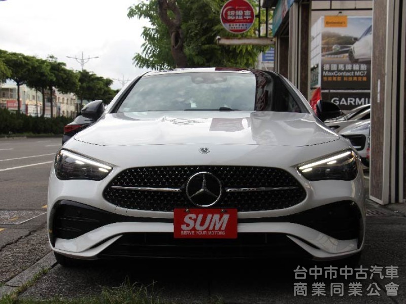 ⭕保證是全省最低價⭕正25年全新車CLE300 4MATIC✅全滿配車款✅多光束✅抬顯✅柏林✅夜色套件✅未領牌新車利率