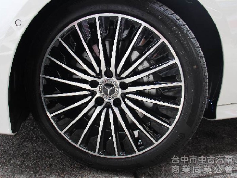 ⭕保證是全省最低價⭕正25年全新車CLE300 4MATIC✅全滿配車款✅多光束✅抬顯✅柏林✅夜色套件✅未領牌新車利率