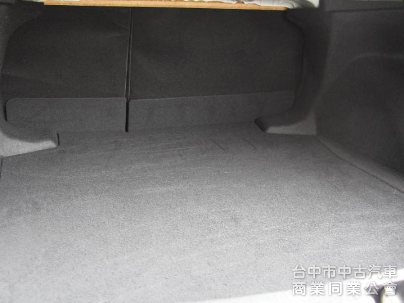 ⭕正25年出廠⭕油電尊爵版✅數位儀表板✅無線CARPLAY✅倒車顯影✅盲點偵測✅全套免鑰匙✅全車原鈑件⭕全額貸⭕新車利率