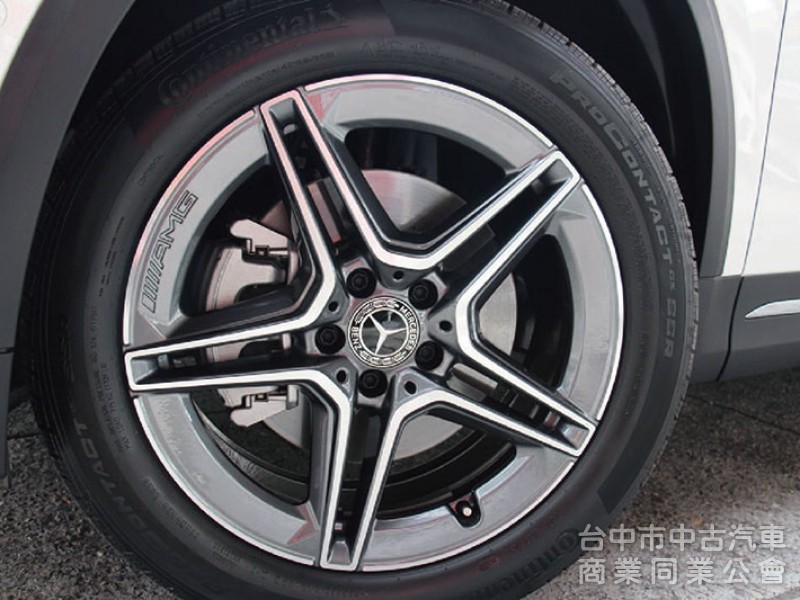 ⭕23年⭕全網最低價✅AMG✅四輪傳動✅ACC跟車✅多光束頭燈✅全景天窗✅雙記憶座椅⭕新車利率✅未領牌