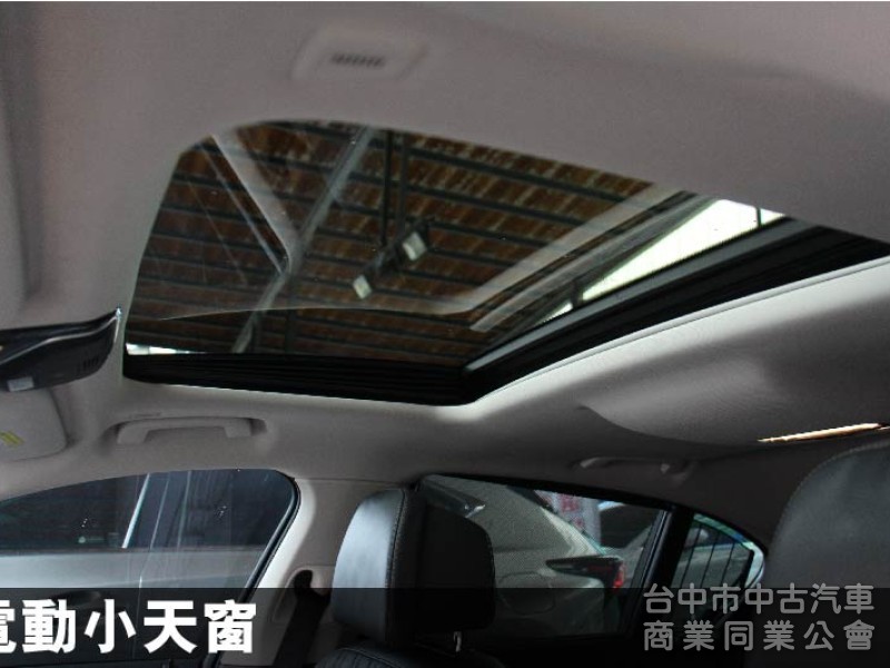 ⭕正2022年✅小改款頭尾燈✅氣壓懸吊✅5AU智慧輔助駕駛✅HK音響環艙氣氛燈✅ 駕駛模式切換✅ 盲點✅菱格紋內裝座椅