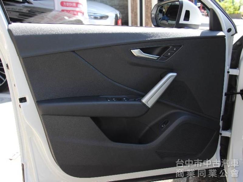 ⭕最低里程僅跑6千⭕有大6X萬價差 何必看新車⭕可全貸✅CARPLAY✅電尾門✅ACC跟車✅盲點✅免鑰匙✅全車原鈑原漆