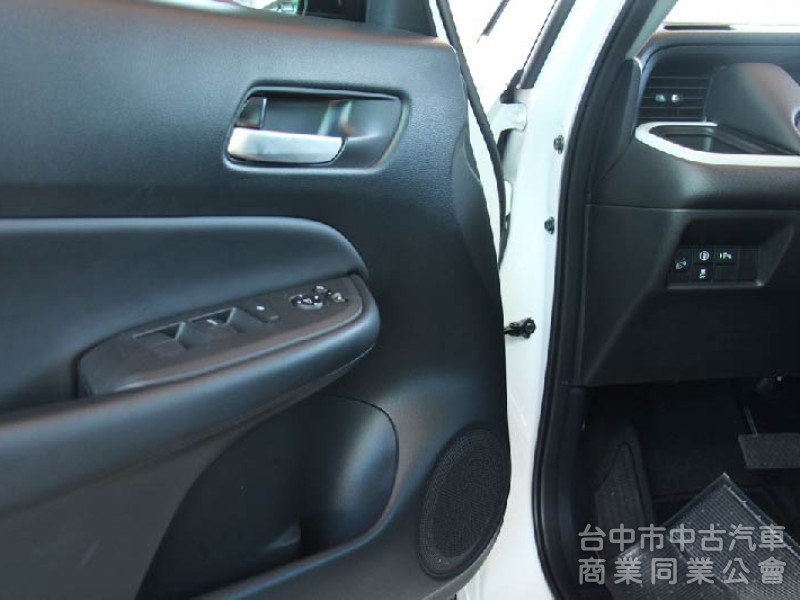  正2025出廠全台最低價⭕全車原漆原鈑件✅油電版✅實車實價刊登✅原廠保固中⭕摸門免鑰匙✅盲點偵測⭕新車利率⭕可全貸