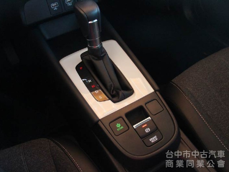  正2025出廠全台最低價⭕全車原漆原鈑件✅油電版✅實車實價刊登✅原廠保固中⭕摸門免鑰匙✅盲點偵測⭕新車利率⭕可全貸