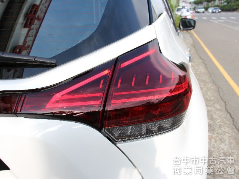 ⭕市場唯一⭕正25年出廠落地新車⭕樂咖特仕版 ✅全車黑化套件 ✅JBL音響✅360環景 ✅恆溫空調 ✅黑色尾翼⭕實車在店