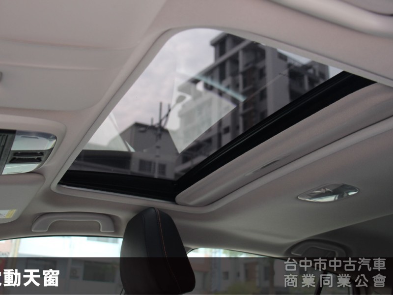 ✅市場最低價⭕四輪驅動小休旅⭕ACC跟車⭕倒車顯影⭕盲點⭕全時四驅⭕電動尾門⭕無線CARPLAY✅全車原鈑件✅可全額貸