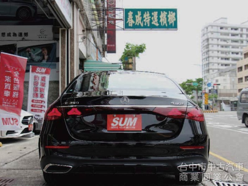 全網最低價保證實車實價⭕W214大改款 E350 四輪傳動✅P20輔助駕駛✅多光束頭燈 ✅全景天窗✅抬頭顯示器✅全新車