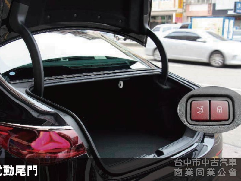 全網最低價保證實車實價⭕W214大改款 E350 四輪傳動✅P20輔助駕駛✅多光束頭燈 ✅全景天窗✅抬頭顯示器✅全新車