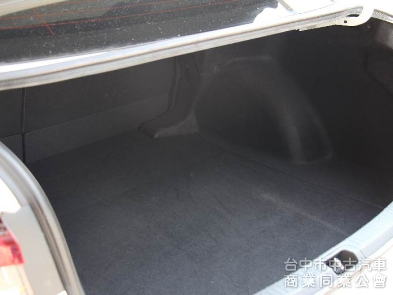 ⭕正25年出廠⭕油電豪華版✅無線CARPLAY✅倒車顯影✅盲點偵測✅全套免鑰匙✅全車原鈑件⭕全額貸⭕新車利率⭕原廠保固