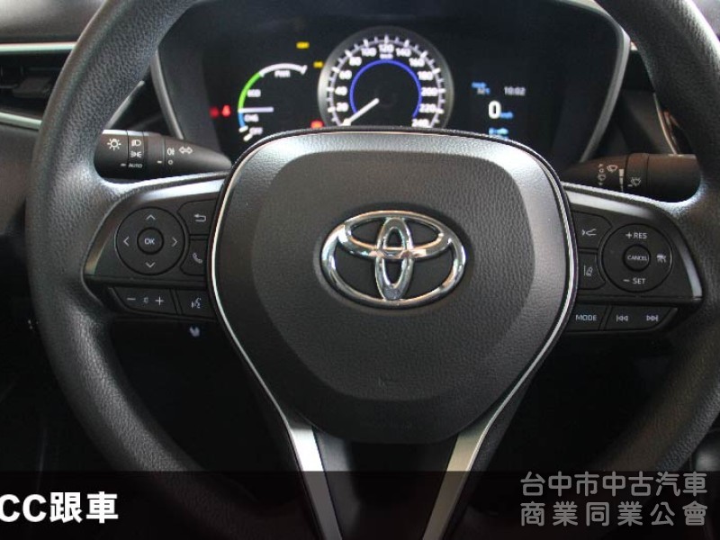 ⭕正25年出廠⭕油電豪華版✅無線CARPLAY✅倒車顯影✅盲點偵測✅全套免鑰匙✅全車原鈑件⭕全額貸⭕新車利率⭕原廠保固