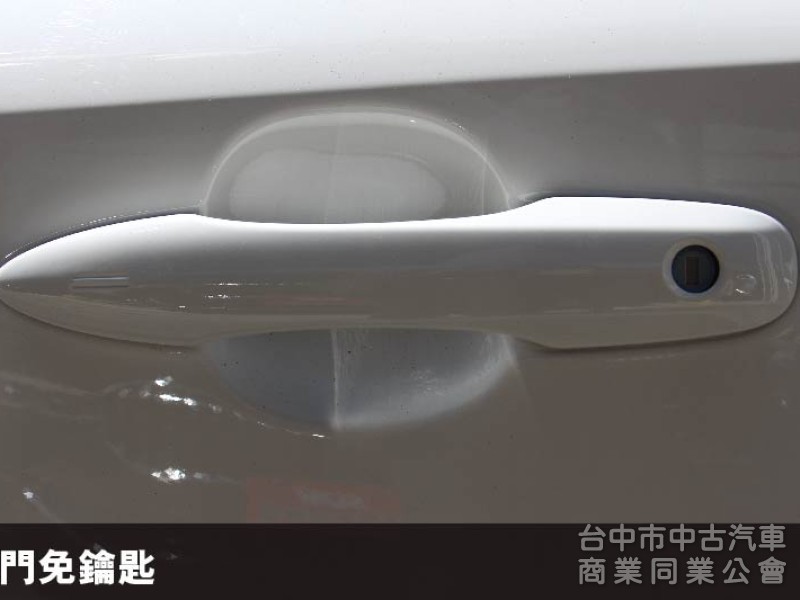 ⭕正25年出廠⭕油電豪華版✅無線CARPLAY✅倒車顯影✅盲點偵測✅全套免鑰匙✅全車原鈑件⭕全額貸⭕新車利率⭕原廠保固