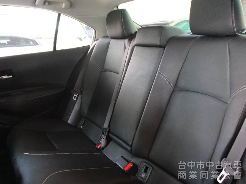 ⭕正25年出廠⭕油電豪華版✅無線CARPLAY✅倒車顯影✅盲點偵測✅全套免鑰匙✅全車原鈑件⭕全額貸⭕新車利率⭕原廠保固