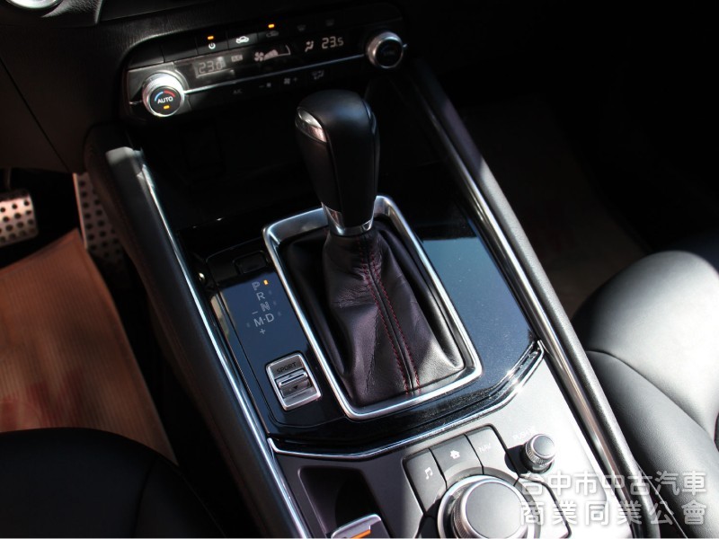 黑豔旗艦版⭕BOSE音響⭕電動椅✅黑化外觀套件✅ LV2跟車 ✅360環景✅黑化鋁圈✅抬顯⭕可全貸⭕全原廠保養⭕原鈑件