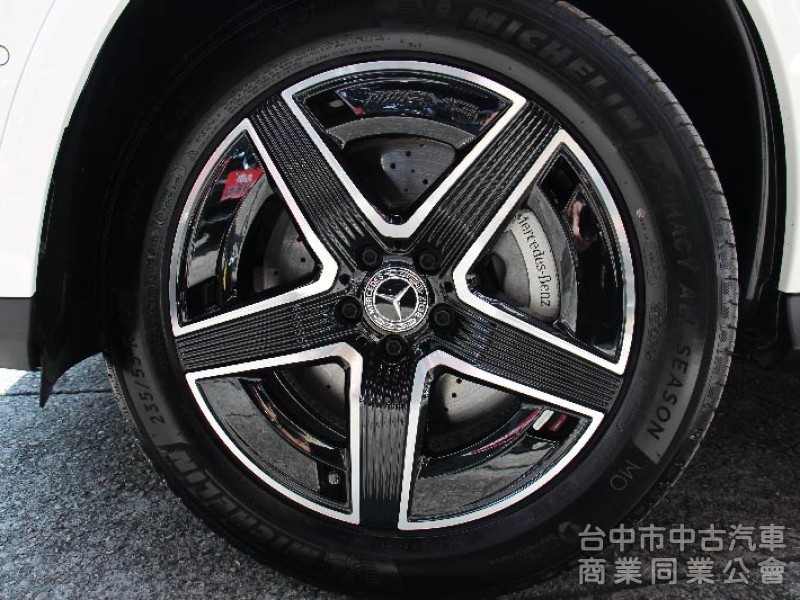 ⭕正25年全新車⭕市場大滿配✅通風加熱椅✅P20輔助駕駛✅夜色套件✅多光束✅抬顯✅360環景⭕新車利率⭕未領牌保固7年