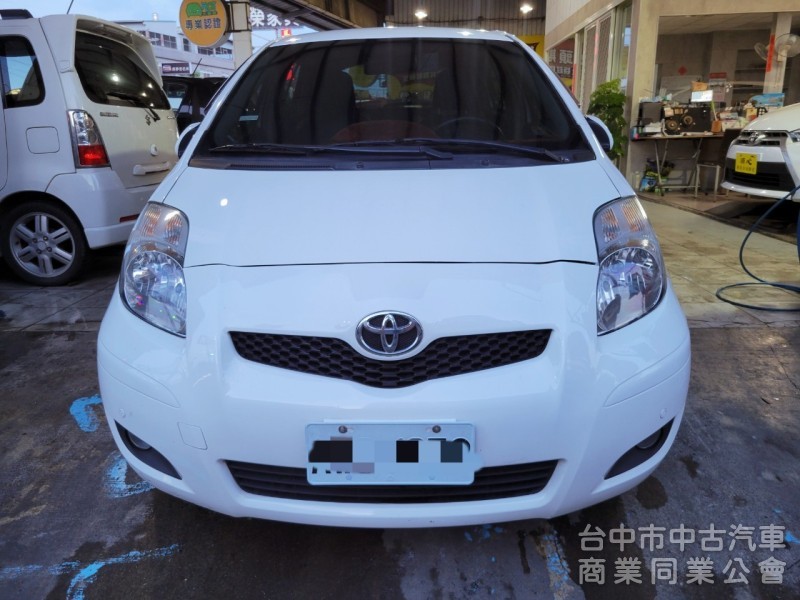 2010年 Yaris G版 恆溫，皮椅，可認證，月付3999