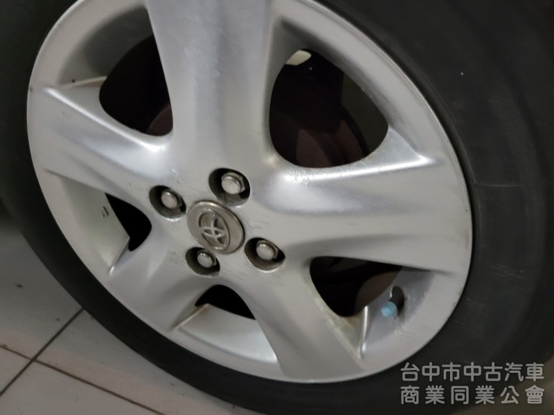 2008 年 Yaris 小鴨 皮椅，鋁圈，可認證，可全額貸款，可保固，月付3999