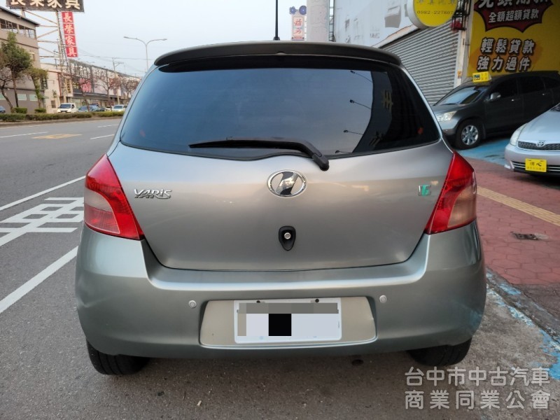 2008 年 Yaris 小鴨 皮椅，鋁圈，可認證，可全額貸款，可保固，月付3999
