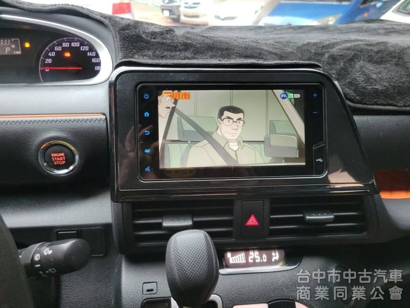 2020年 Sienta 1.8cc 五人座 一手車，里程4萬多，原版件，Carplay，數位電視，倒車顯影，自動吸門