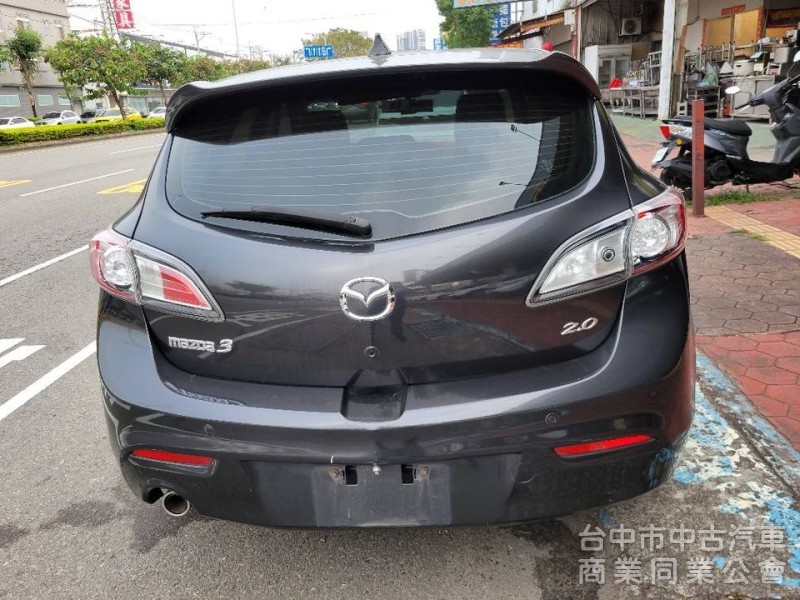 2010 馬三 2.0L 五門 一手車，ikey，恆溫，皮椅，定速，操控佳，動力強。