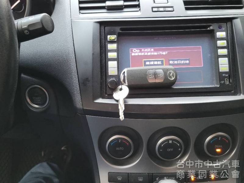 2010 馬三 2.0L 五門 一手車，ikey，恆溫，皮椅，定速，操控佳，動力強。