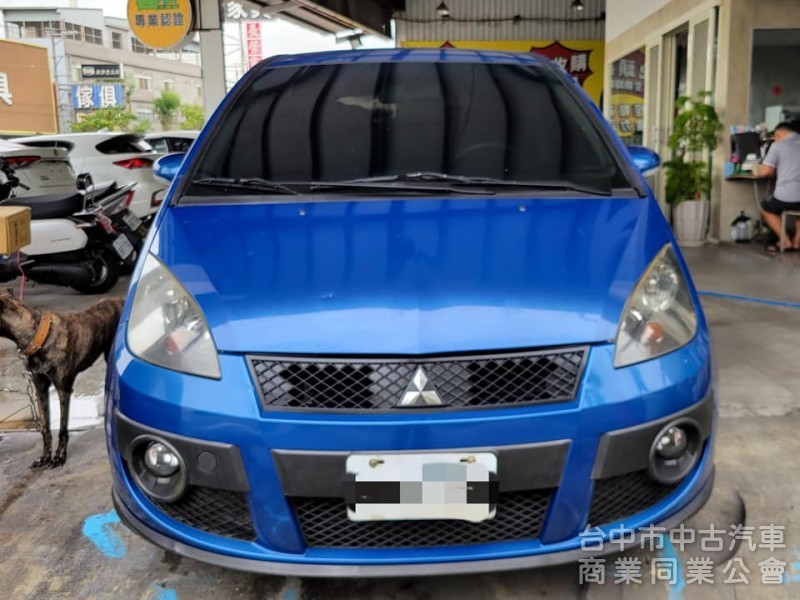 2011 年 可魯多Colt plus 五門 io版 燻黑頭燈，賽車座椅，空力套件，安全氣囊，可認證。